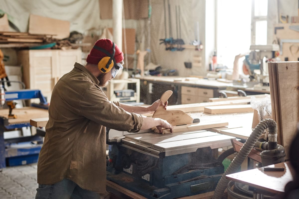 cutting board with table saw