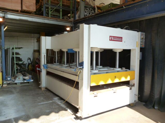 INTERWOOD FHU 30/1500 Downstroke Cold Press